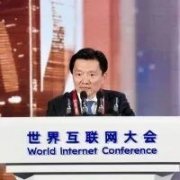 确保AI一直正在人类可控的轨道上运转